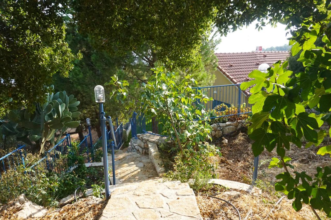 Ohn-Bar Guesthouse Amirim Buitenkant foto